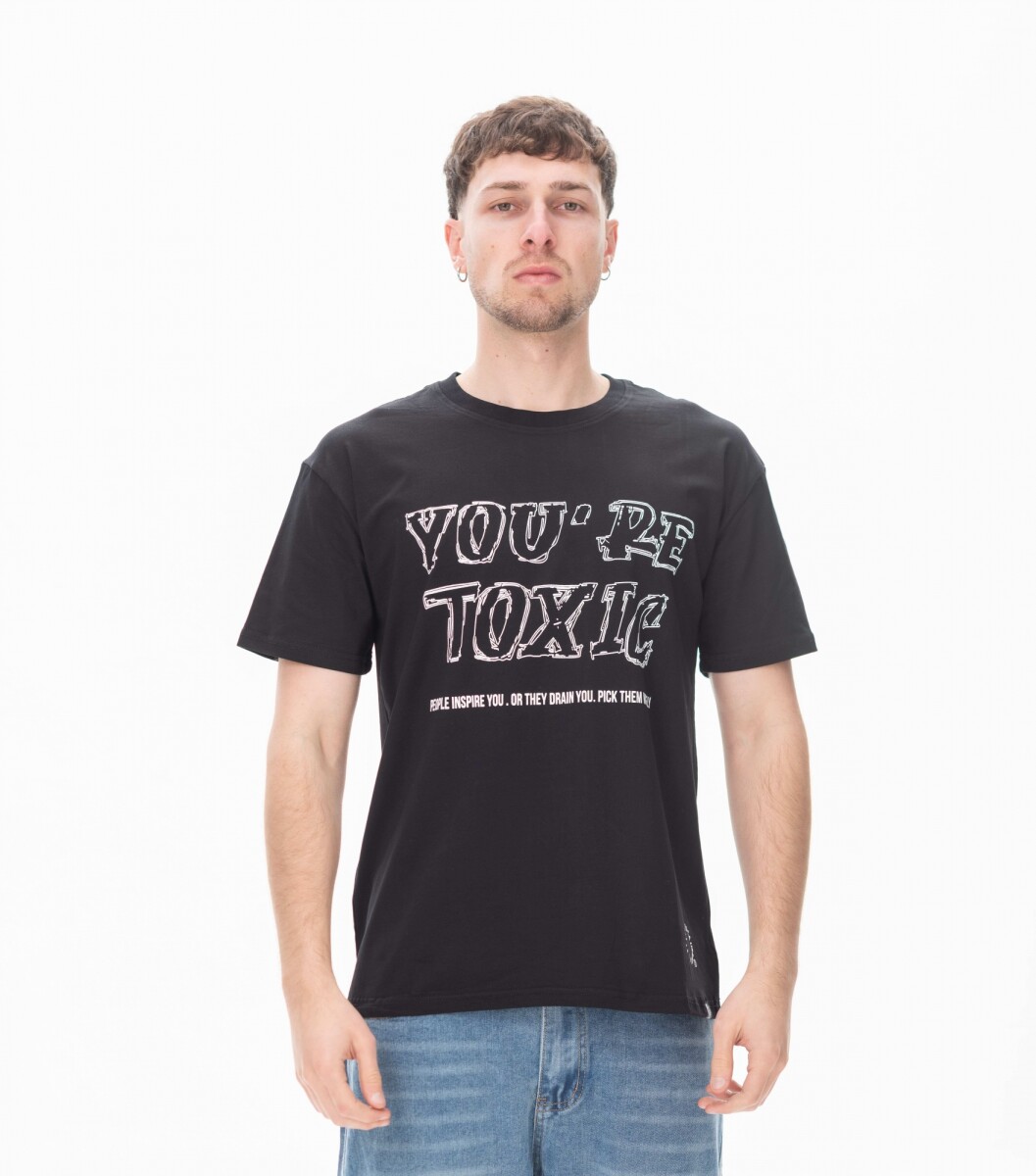 Remera toxic - Negro 