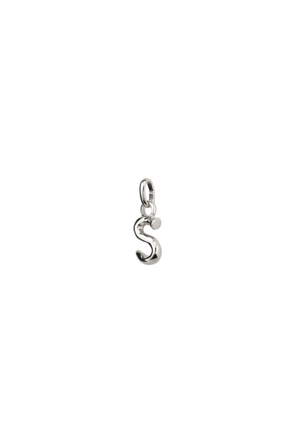 CHARM DE ALEACION DE METALES BAÑADO EN PLATA DE LEY CON FORMA DE LETRA S CON ARGOLLA Charm