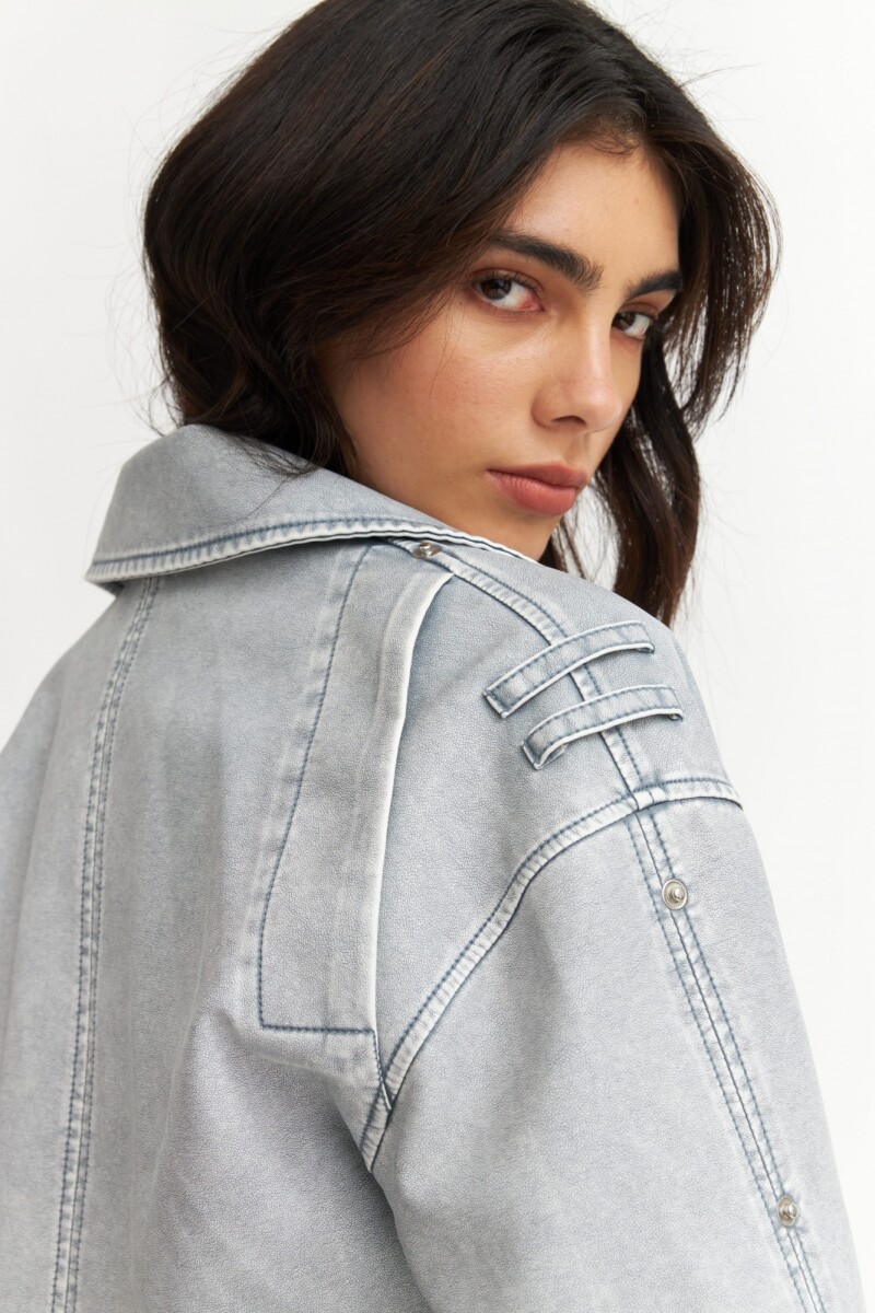 Campera efecto desgastada GRIS