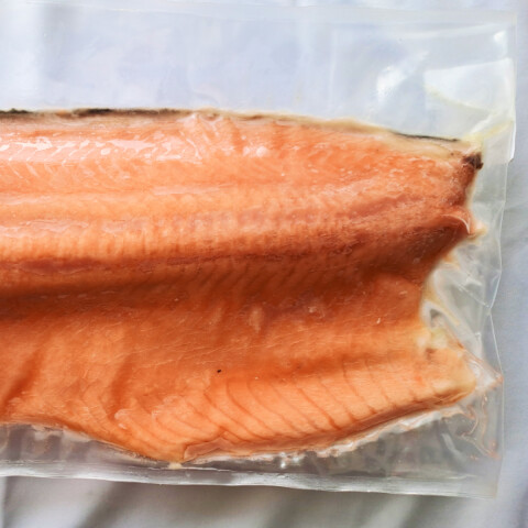 FILET CONGELADO PREMIUM DE SALMON CHILENO 2-3 LBS IQF Filet Congelado Premium De Salmon Chileno 2-3 Lbs Iqf