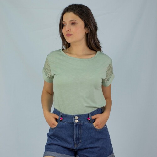 Remera Calada Slowly Light Green