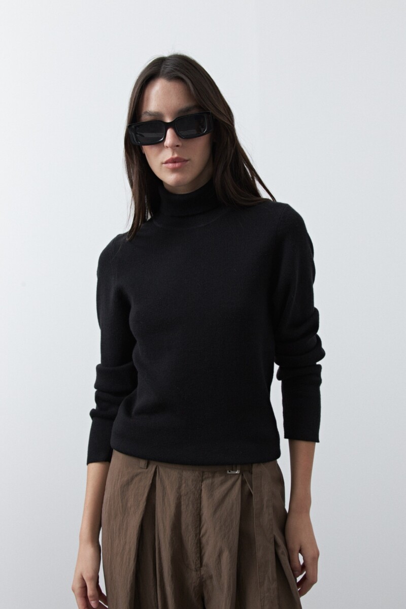 POLERA CAPANTI Negro