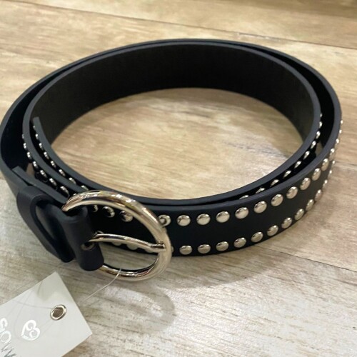 Cinto con tachas Black