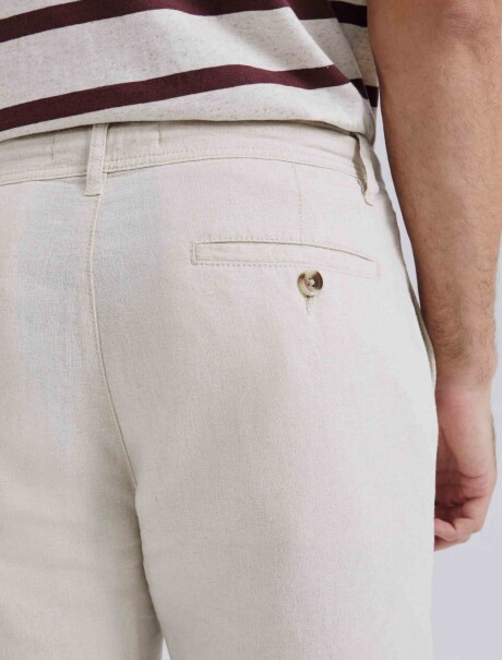 BERMUDA BÁSICA MODELO CHINO BEIGE