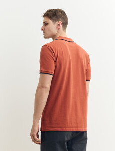 520976 REMERA HARRINGTON LABEL Rojo
