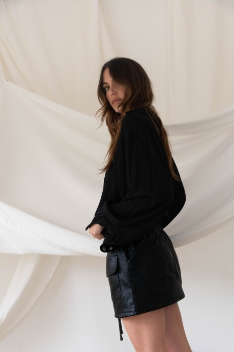 Mini Cargo Skirt Negro