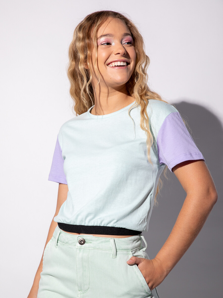 REMERA ELECTA Celeste Grisáceo