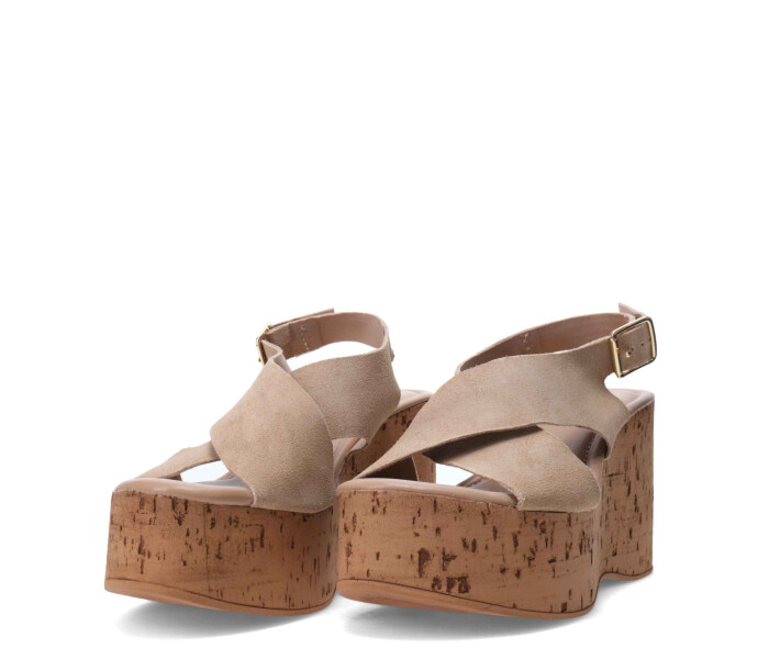 Sandalia con plataforma Beige