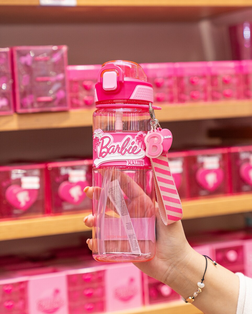 Botella Barbie one touch 