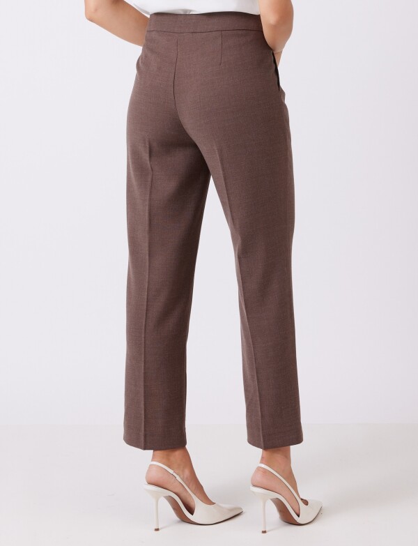 Pantalon Confort Recto MARRON
