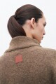 Sweater oversize con cierre chocolate