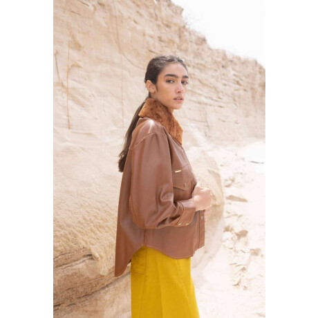 Camisa Couro Short Suela