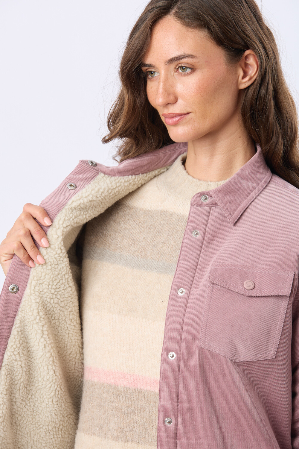 CAMPERA DE PANA Y CORDERITO Rosado