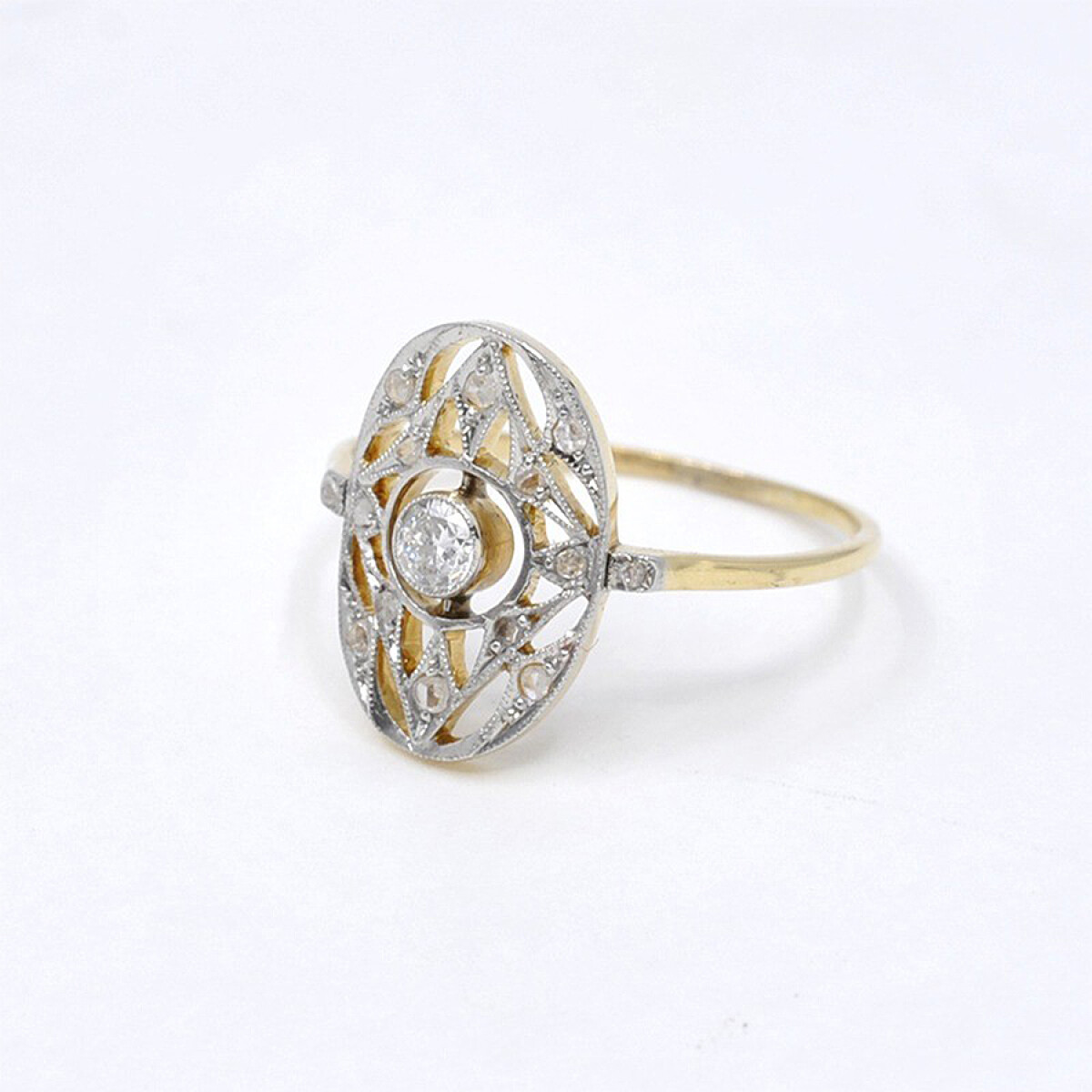 Anillo Antiguo En Oro 18K, Brillantes Y Diamantes 