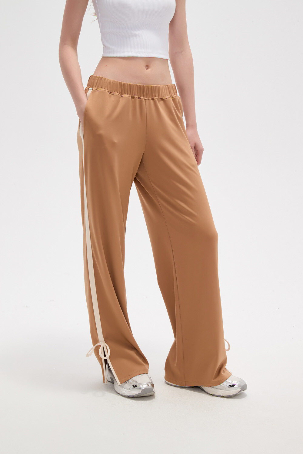 Pantalon Deportivo Veda Beige Oscuro