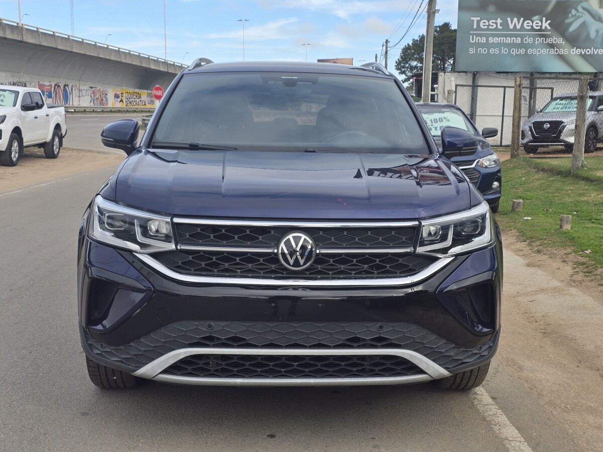 Volkswagen Taos Highline 1.4T| Permuta / Financia Volkswagen Taos Highline 1.4T| Permuta / Financia