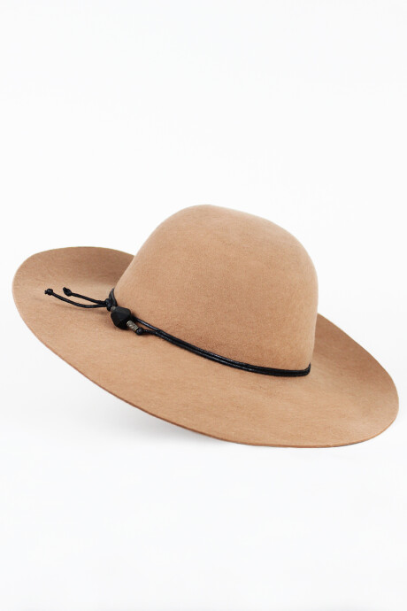 Capelina Beige