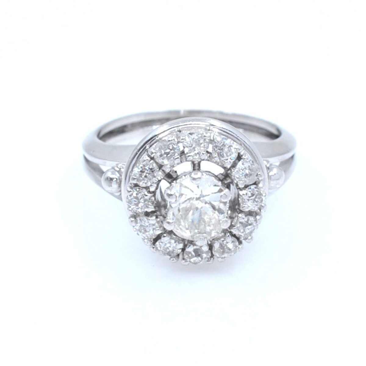 Anillo en oro 18k con brillantes 