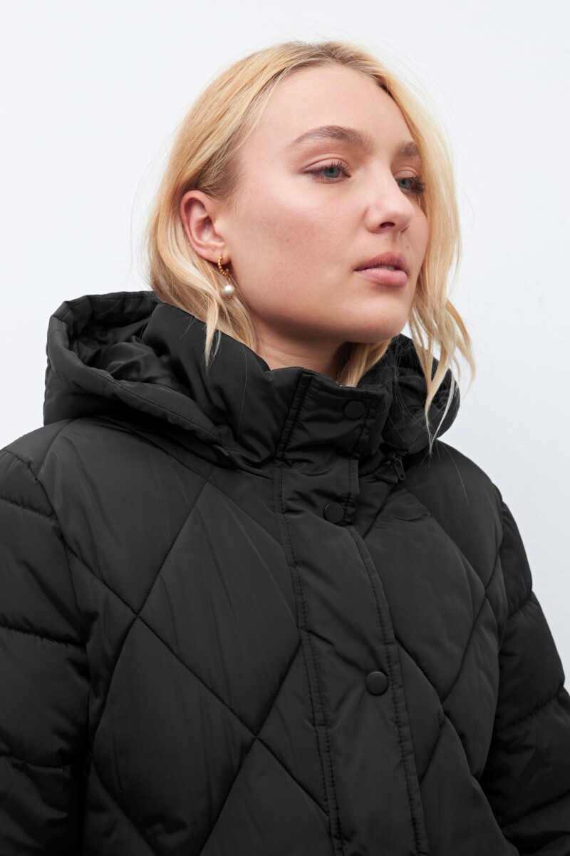 Campera capitoneada rombos con capucha desmontable negro
