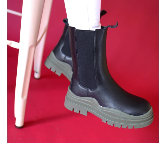 Bota VENIUS caña alta con elasticos en lateral y Black/Green