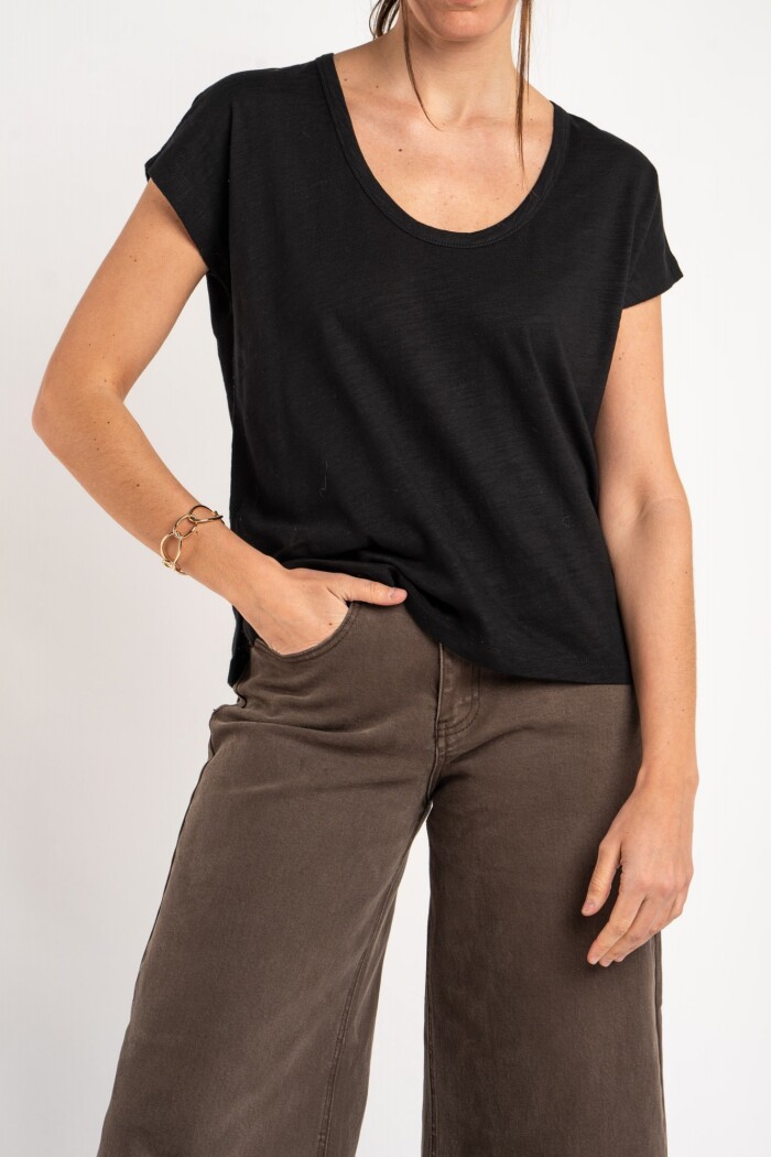 Remera Algodón Flame Negro