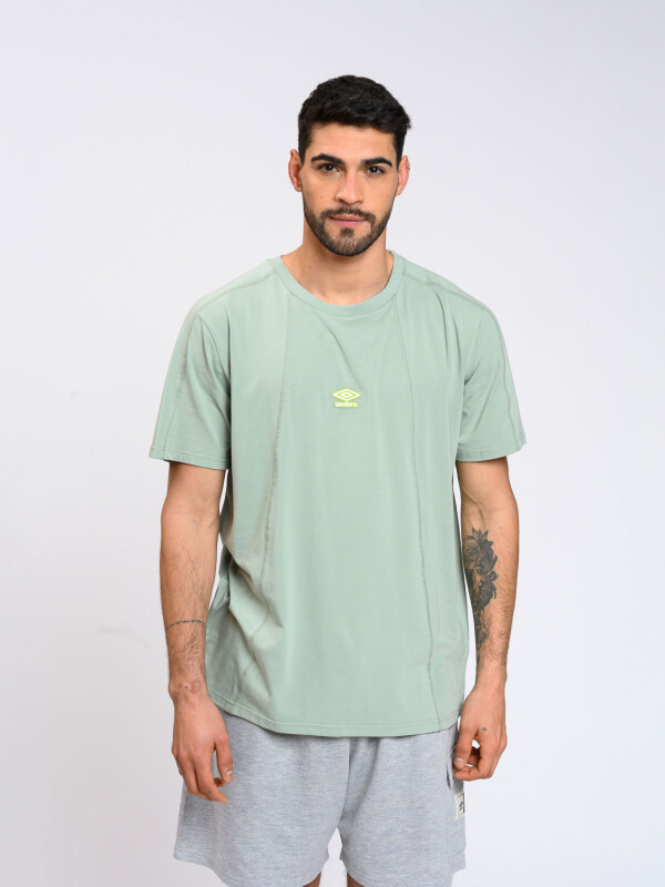 REMERA FELT Umbro Hombre 00v
