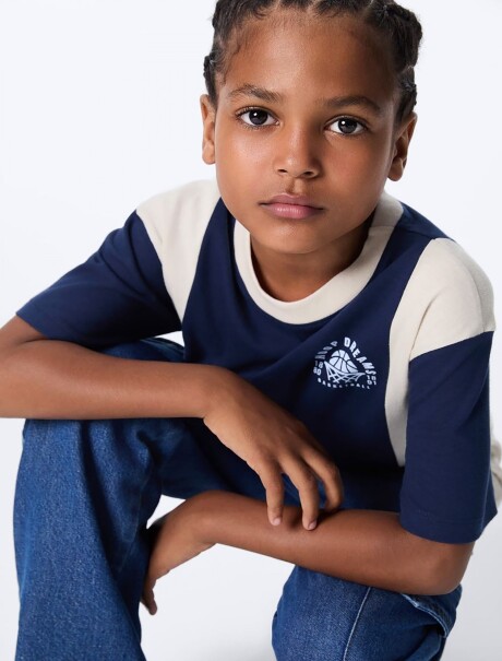 CAMISETA INFANTIL OVERSIZE DE CUELLO REDONDO AZUL