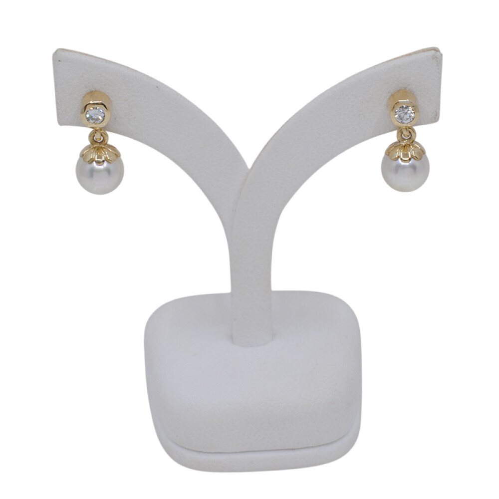 Caravanas oro 18k brillantes y perlas de cultivo 7,5mm Caravanas oro 18k brillantes y perlas de cultivo 7,5mm