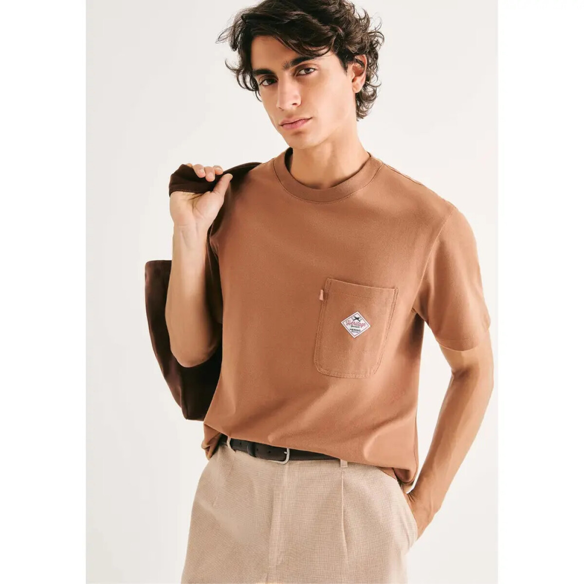 CAMISETA MM MASC - MARROM ESCURO 