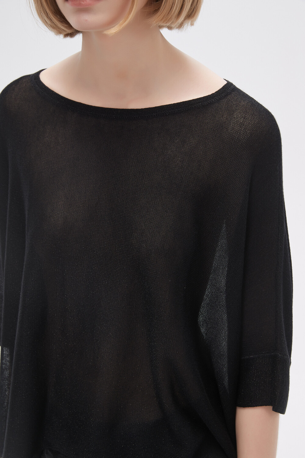 Remera Magnetus Negro