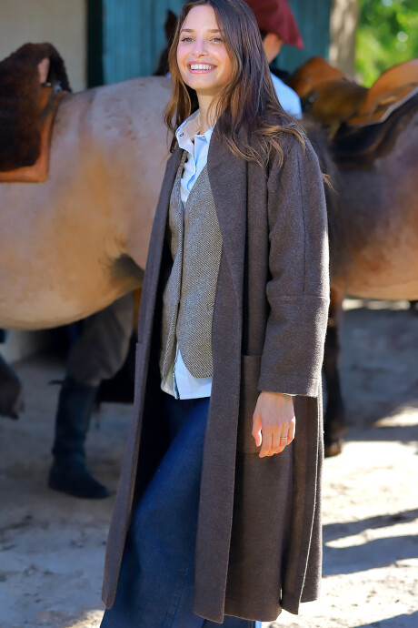 Capa Cuello Mao Chocolate