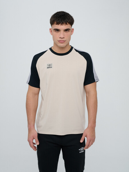 REMERA BORN Umbro Hombre 0b2