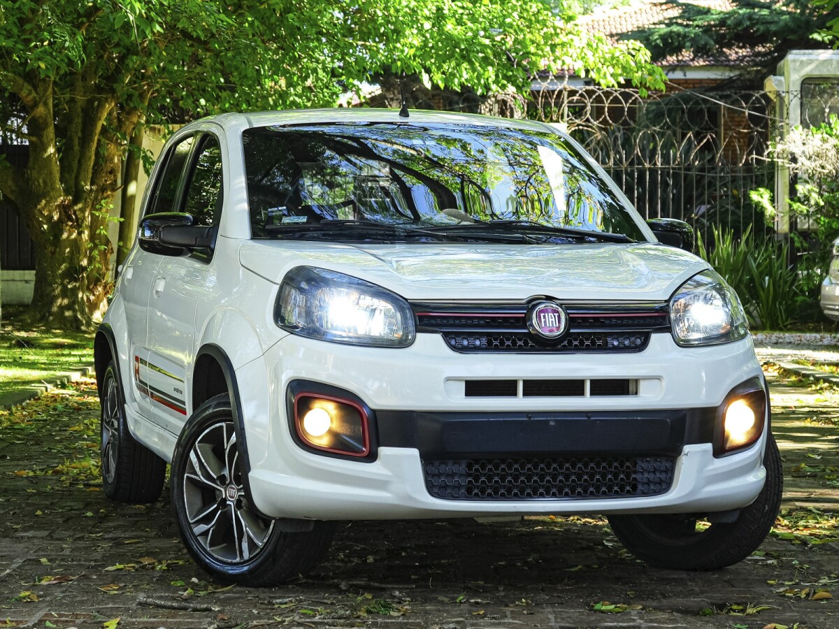 Fiat Uno Evo Sporting 1.4| Permuta / Financia Fiat Uno Evo Sporting 1.4| Permuta / Financia