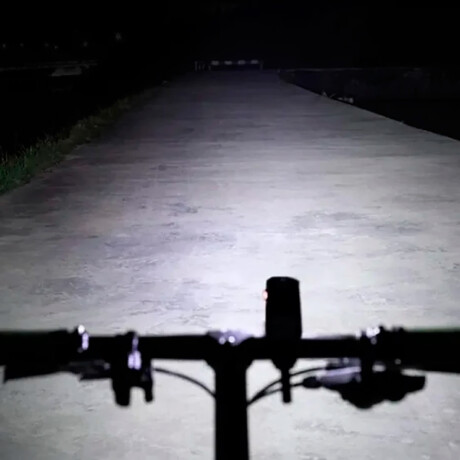 Rockbros - Luz Delantera de Bicicleta YQ-QD400LM - 400 Lúmenes. 3 Modos. Resistente al Agua. NEGRO