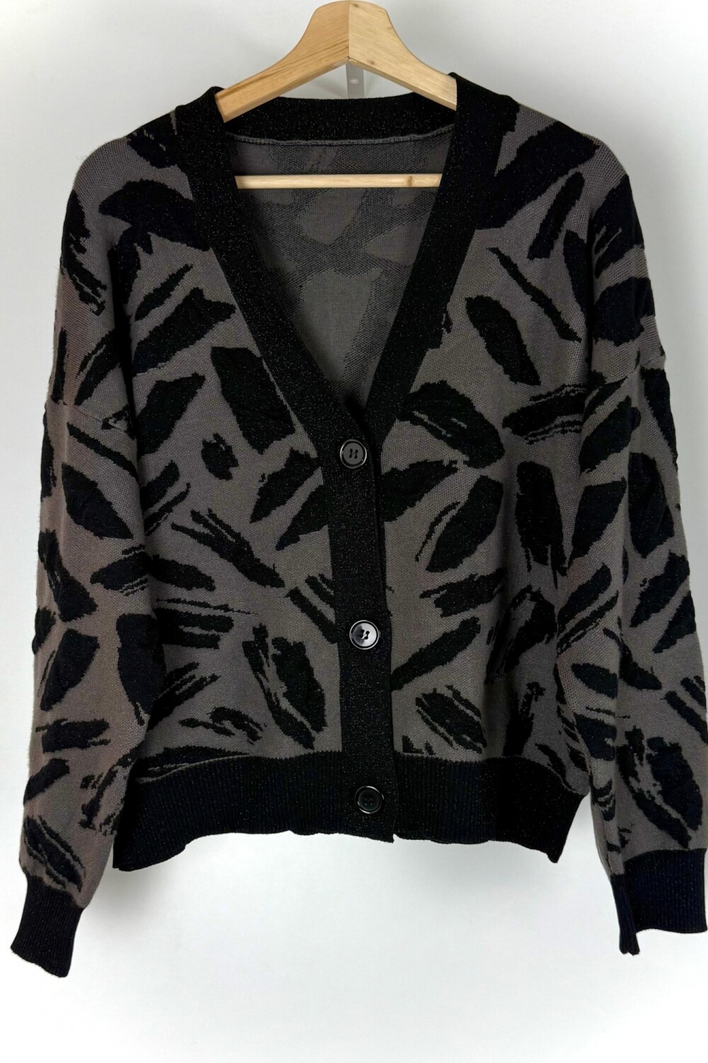 CARDIGAN C/VISCOSA KNOT GRIS/NEGRO