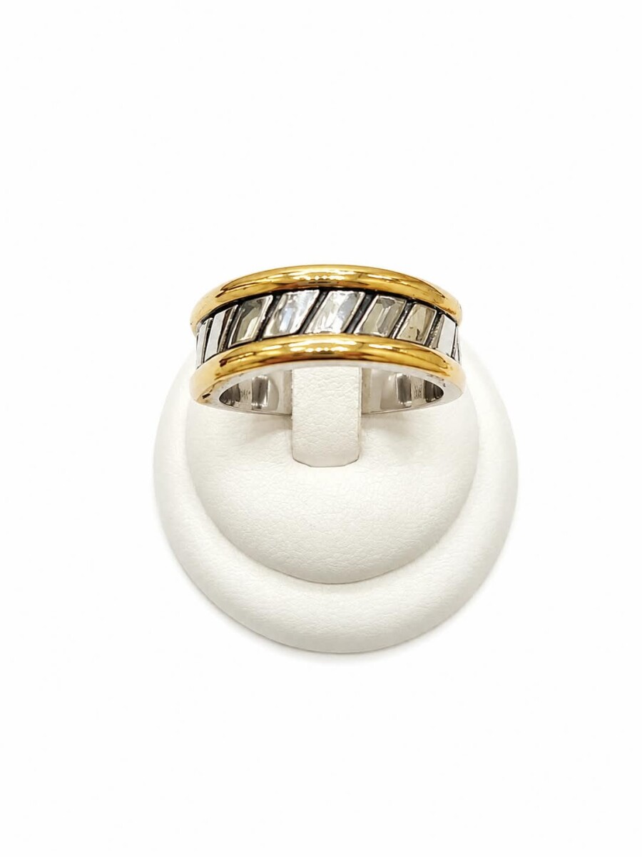 Anillo con guarda al centro 
