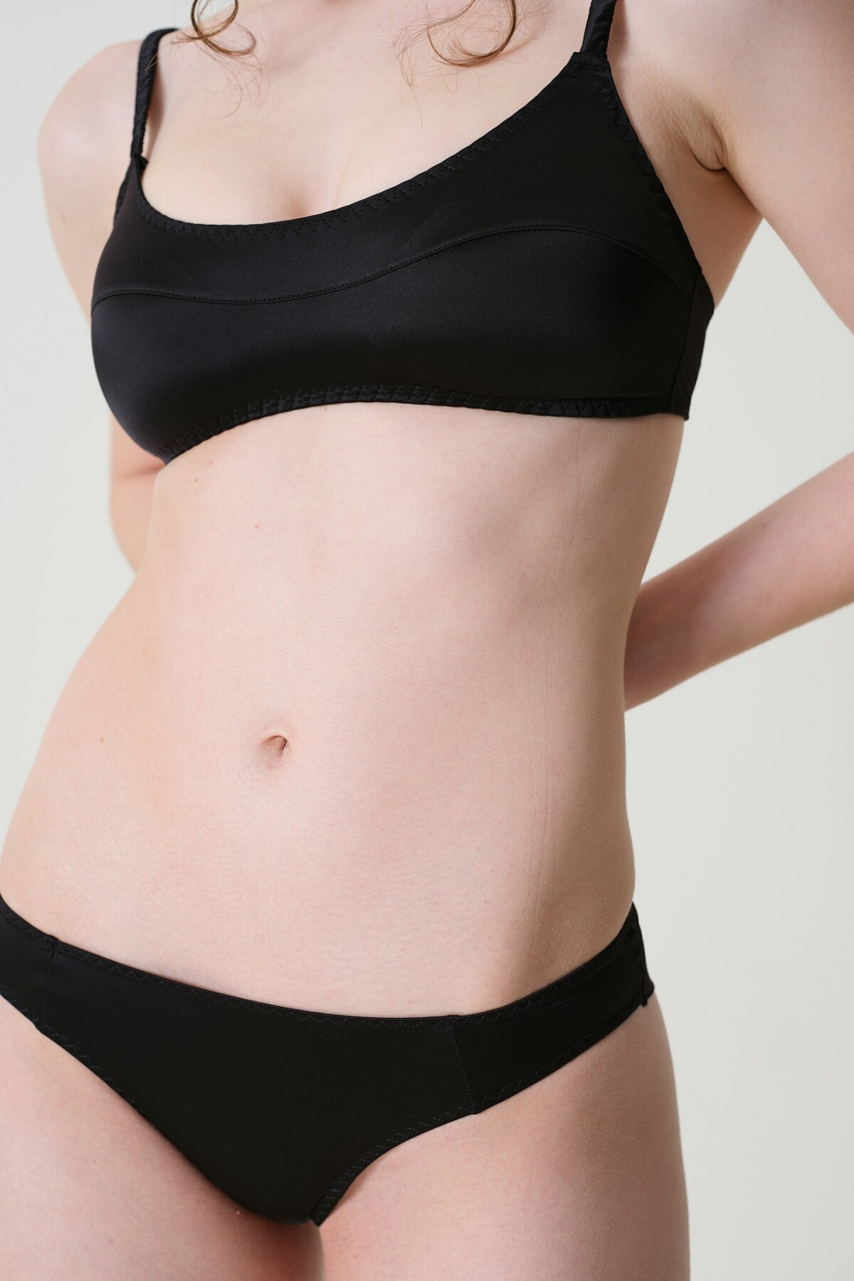 Bikini Satén Negro