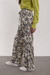PANTALON LEONOR ESTAMPADO GRIS Y LIMA