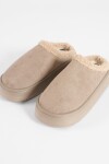 Pantufla mocasín corderito beige