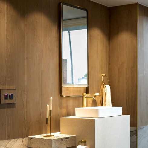 Espejo con Sensor One Touch Luz Led Estante Brushed Gold 60X120Cm 000