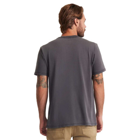 Remera Roark Made To Fade Gris Oscuro