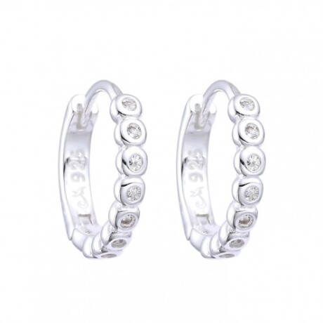 Par de aros de plata 925 con circonias. Par de aros de plata 925 con circonias.