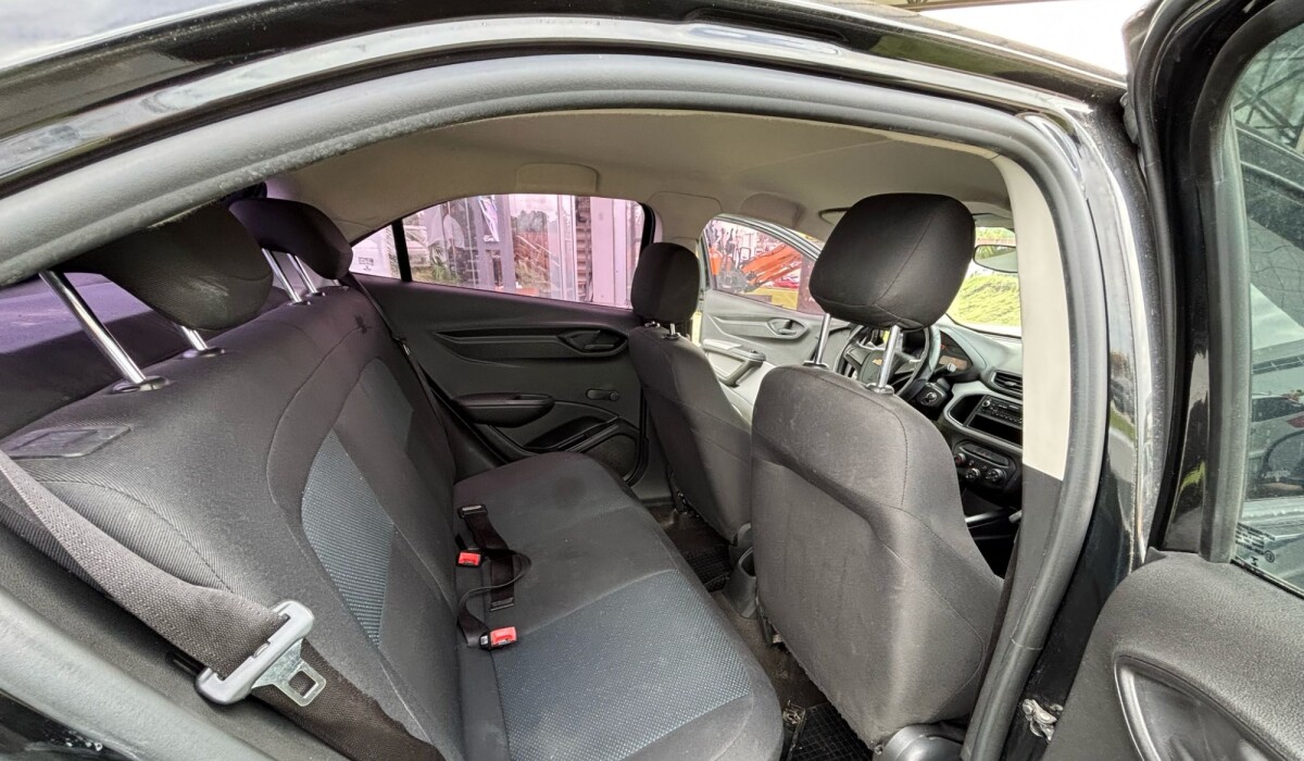 Chevrolet Onix 1,0 Joy LT - 2018 Chevrolet Onix 1,0 Joy LT - 2018