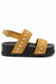 Sandalia Bettina BT225 con tachas y tira atras Marron