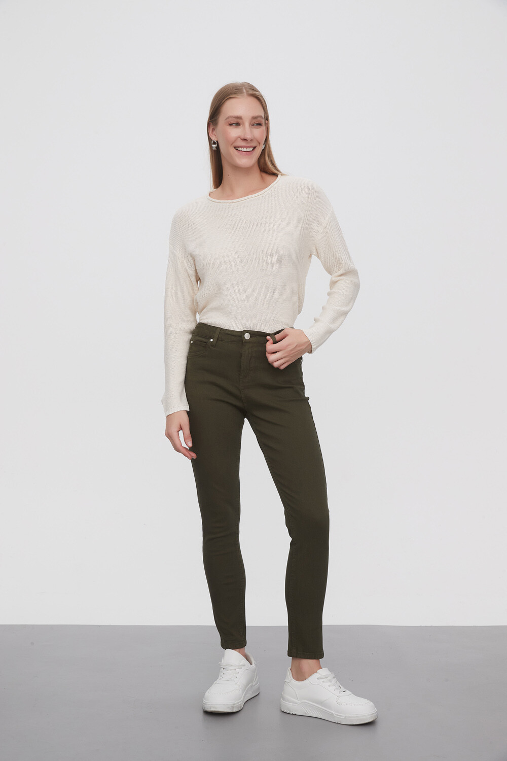 Pantalon Bardot Verde Oliva Oscuro