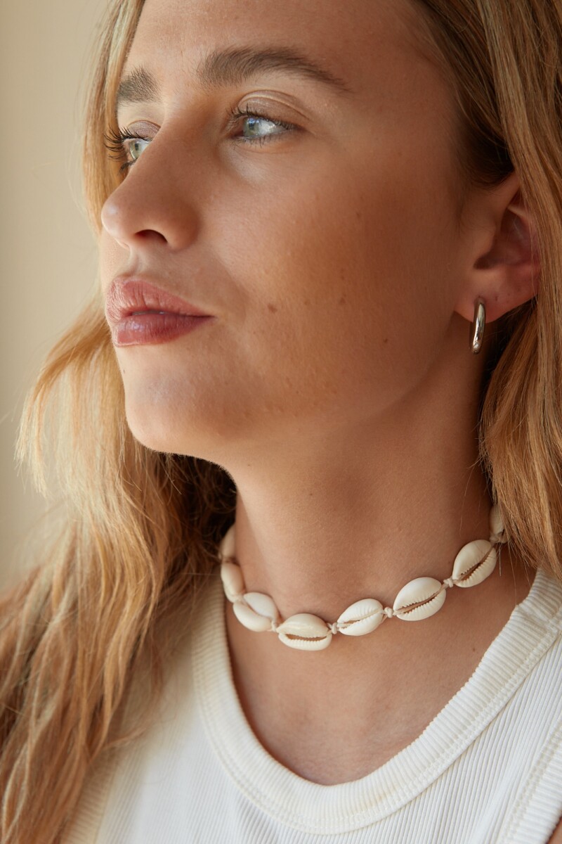 COLLAR BUZIOS 