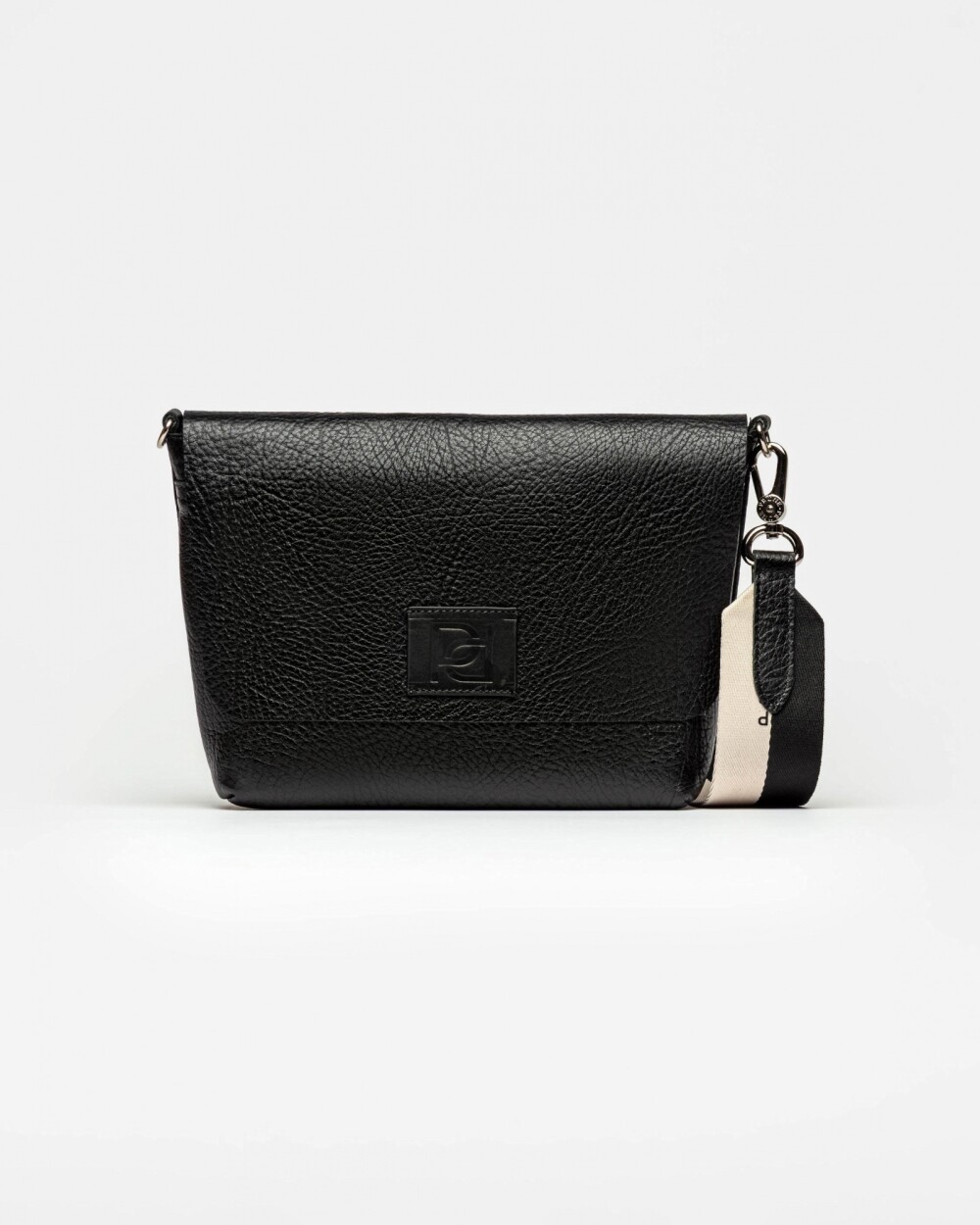Morral Nina en cuero graneado Negro