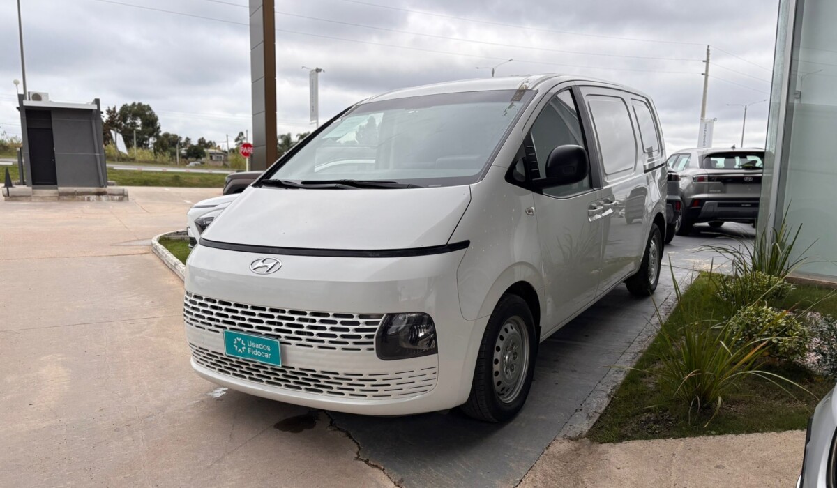 Hyundai Staria 2.2 Diesel Furgon - 2024 Hyundai Staria 2.2 Diesel Furgon - 2024