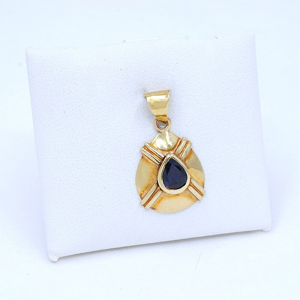 Dije En Oro 18K Con Zafiro Dije En Oro 18K Con Zafiro