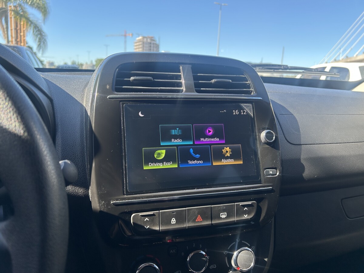 Renault Kwid Outsider EXCELENTE ESTADO! | Permuta/ Financia Renault Kwid Outsider EXCELENTE ESTADO! | Permuta/ Financia